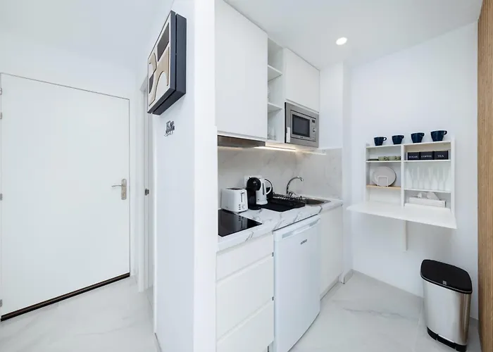 Ponderosa 120 With Pool And Sea View Апартаменти Адехе