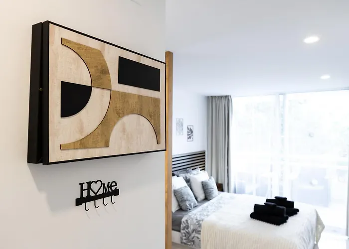 Ponderosa 120 With Pool And Sea View Адехе