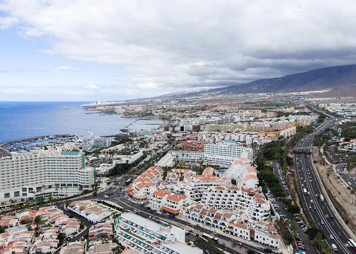 Апартаменти Ponderosa 120 With Pool And Sea View Адехе