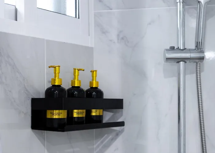 Ponderosa 120 With Pool And Sea View Адехе