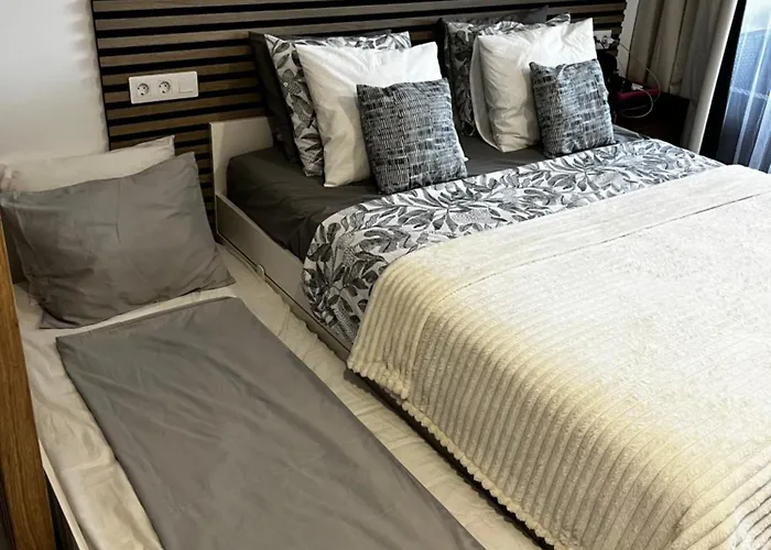 Ponderosa 120 With Pool And Sea View Апартаменти Адехе