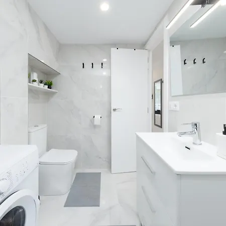 New With Pool And Sea View Apartment *